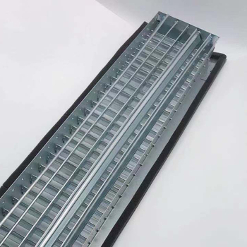Grilă lineară cu lamele, ieșire de aer pentru conducte, dublu strat, oțel galvanizat