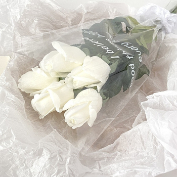 Buchet de trandafiri din mătase – flori artificiale pentru decor sufragerie, aranjament de masă