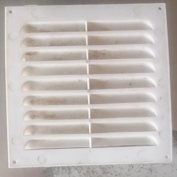 Capac decorativ pentru orificiul de inspecție al ventilării cu lamele în sistemul de climatizare central