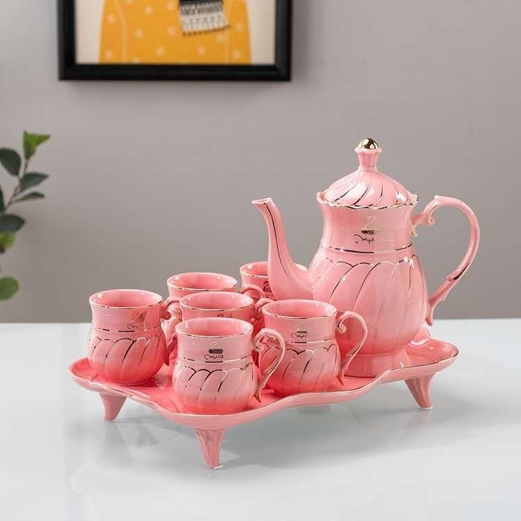Set ceramic galben glazurat cu aur pentru ceai și apă, portabil, 7 piese, în cutie cadou