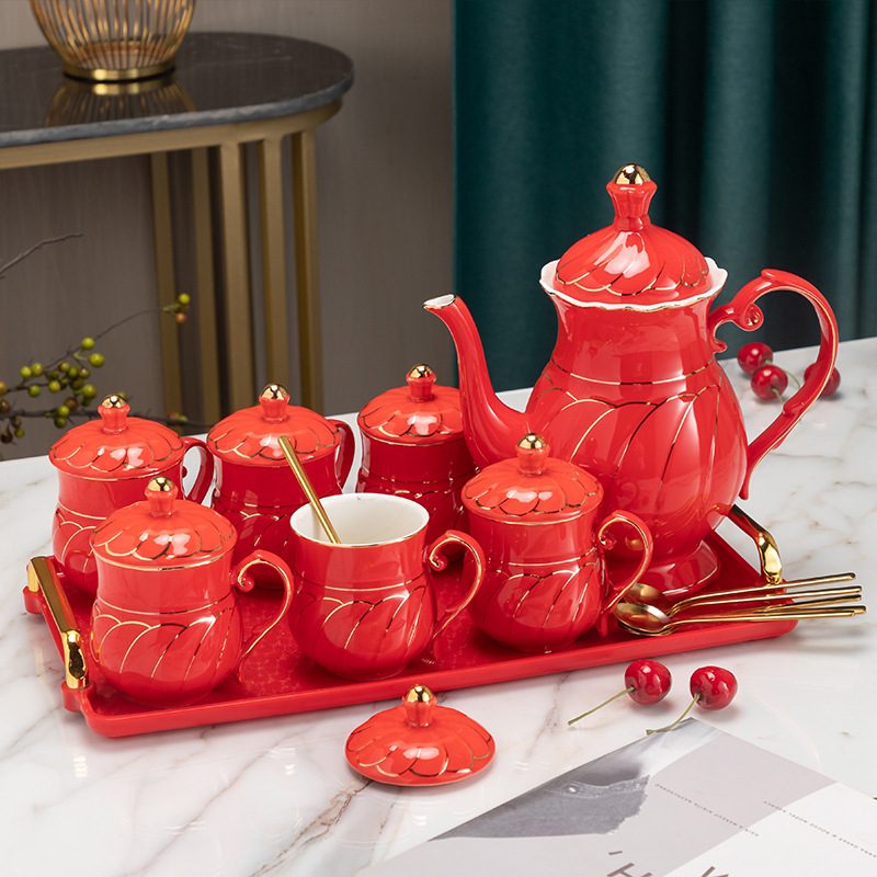 Set ceramic galben glazurat cu aur pentru ceai și apă, portabil, 7 piese, în cutie cadou