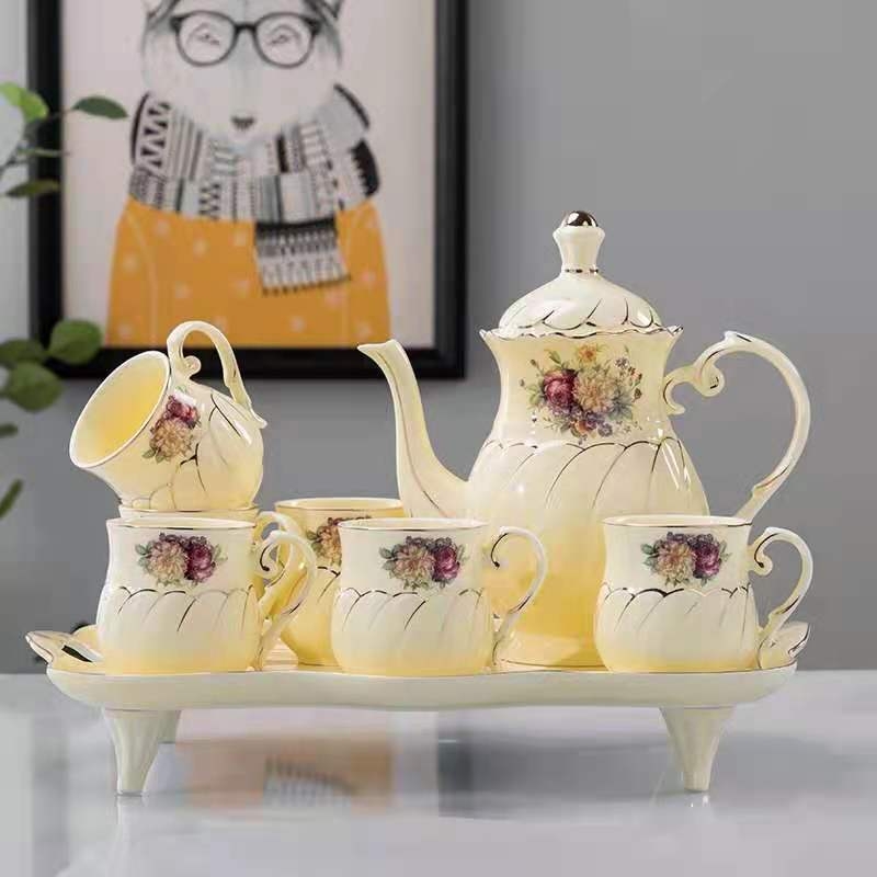 Set ceramic galben glazurat cu aur pentru ceai și apă, portabil, 7 piese, în cutie cadou