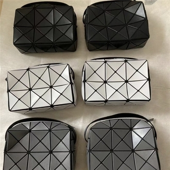 Ženska crossbody torba s geometrijskim rombom, mala kvadratna PVC torba sa zatvaračem
