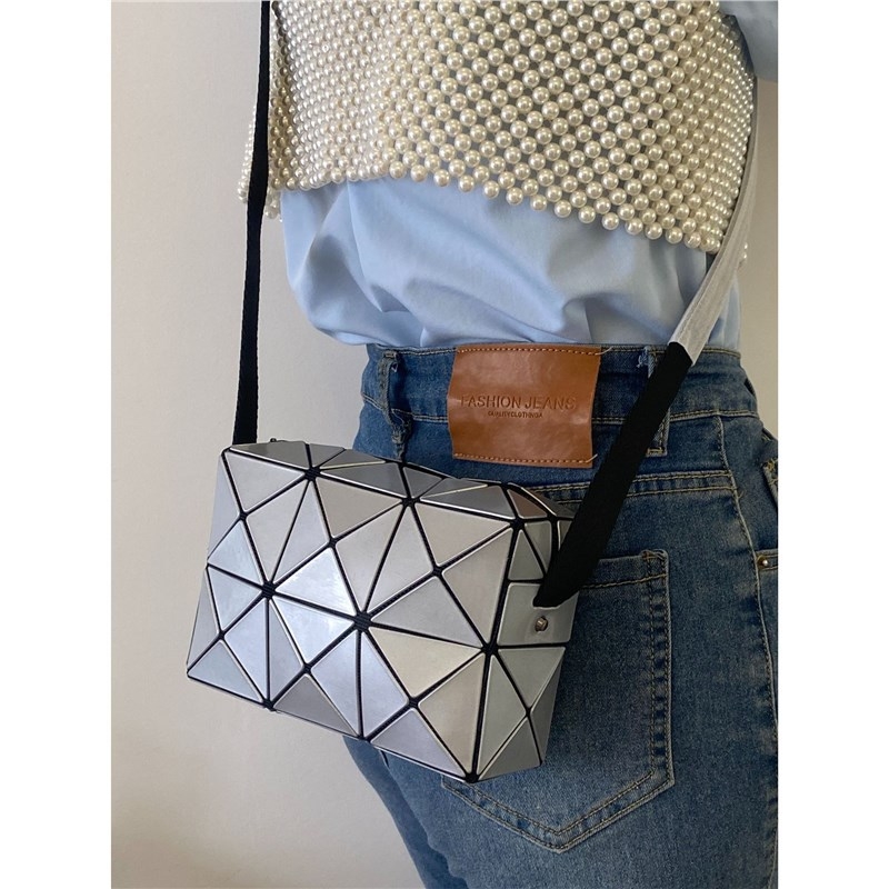 Ženska crossbody torba s geometrijskim rombom, mala kvadratna PVC torba sa zatvaračem