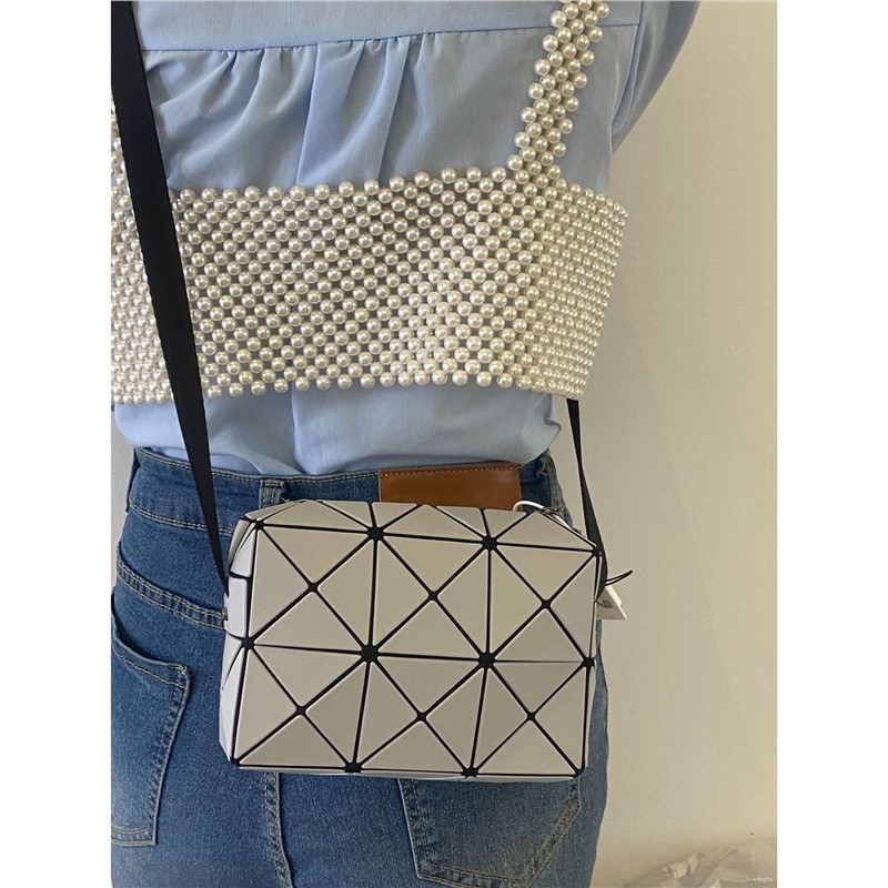 Ženska crossbody torba s geometrijskim rombom, mala kvadratna PVC torba sa zatvaračem