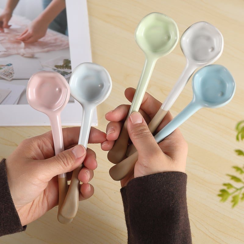 Lingură de amestec cafea, inspirată de macarons, lucrată manual, cu design ușor strâmb, mâner lung, ceramică, potrivită pentru desert și supă
