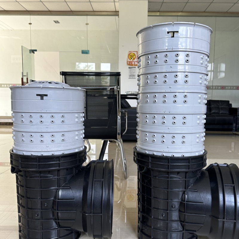 Ieșire micro cu eliberare lentă, cămin de inspecție din plastic de 315 mm, cu etanșare la apă și separare a uleiului