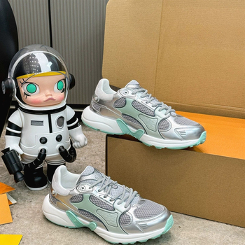 Magasító talpú dad shoes stílusú sportcipő, lélegző hálós felső, fehér női sportcipő