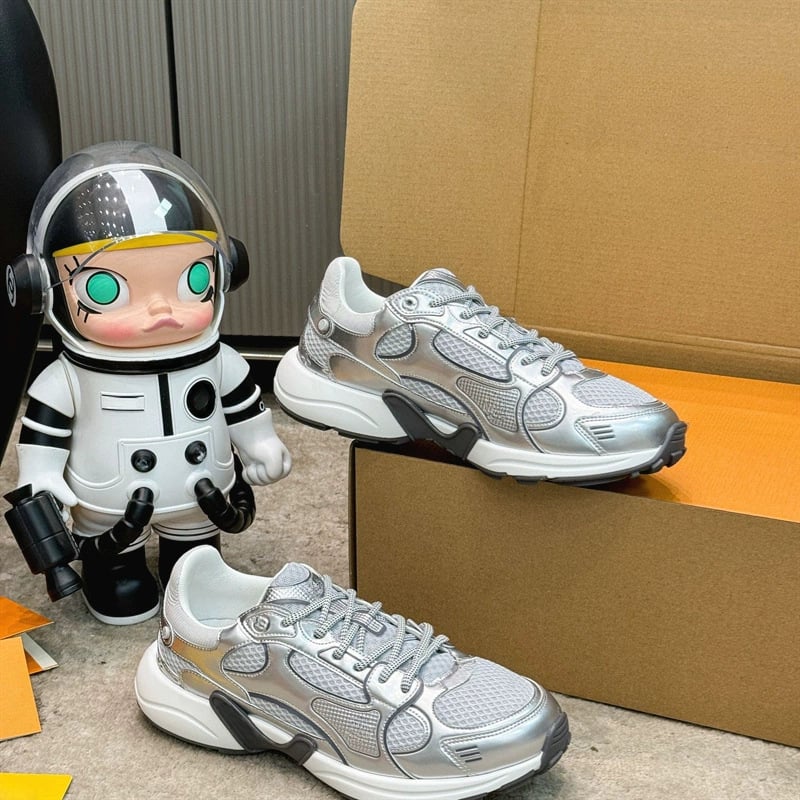 Magasító talpú dad shoes stílusú sportcipő, lélegző hálós felső, fehér női sportcipő
