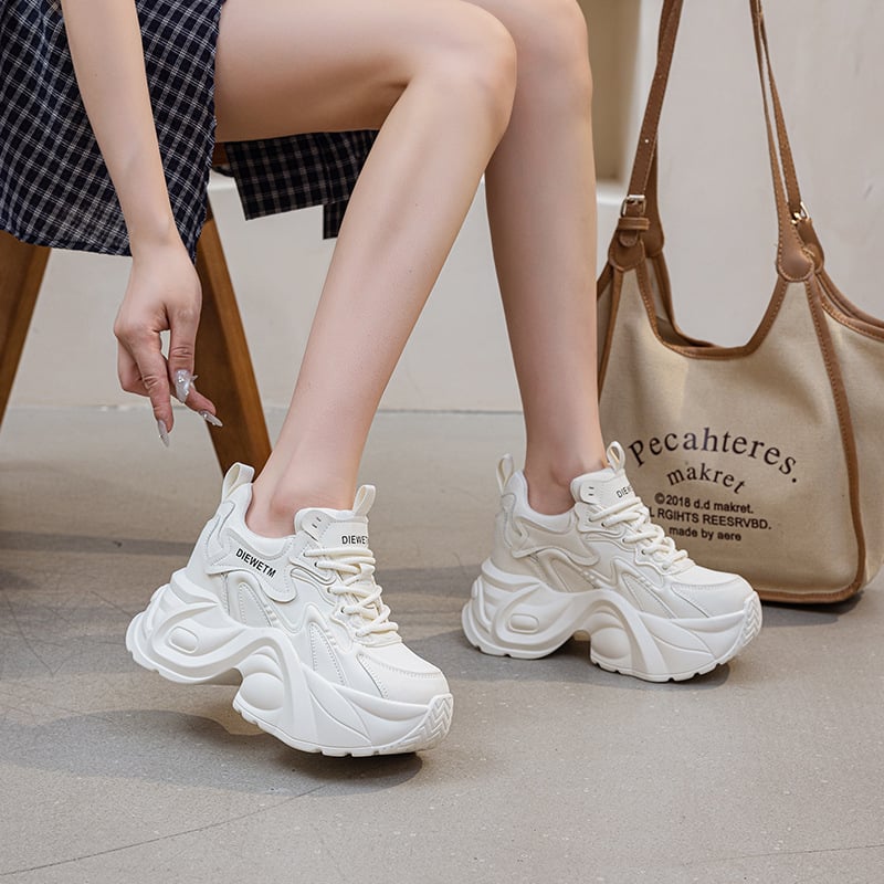 Női sportcipők dad shoes stílusban, 10 cm platform, 2026-os őszi modell, fehér, fűzőkkel és vastag talppal