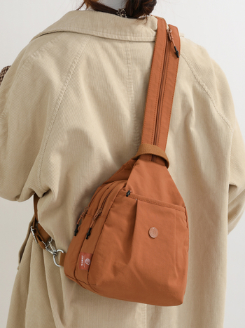 Ženski platneni ruksak, kompaktni višefunkcionalni putni ruksak, ležernog stila, dvije pretince, crossbody za svakodnevno nošenje