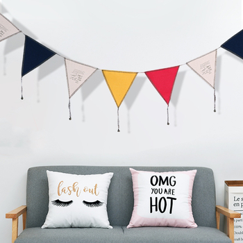 Ghirlandă personalizată de drapele triunghiulare cu clopoței, pentru decorul camerei de nuntă