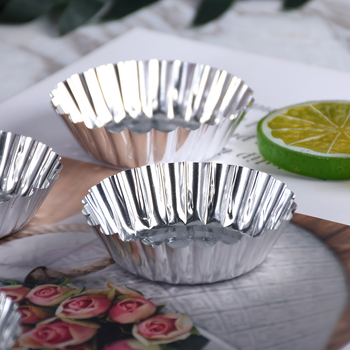 Cupă de aluminiu de unică folosință, în formă de crizantemă, model B104, vas pentru pudding și formă pentru egg tart, cu bază de folie, rezistentă la temperaturi înalte