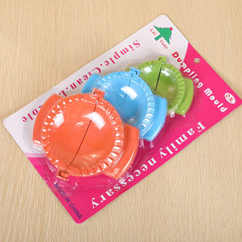 Mașină manuală pentru găluște – clips din plastic și matriță