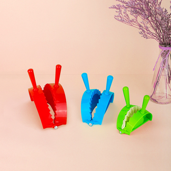 Formă din plastic pentru aluat de găluște – ustensilă de bucătărie creativă