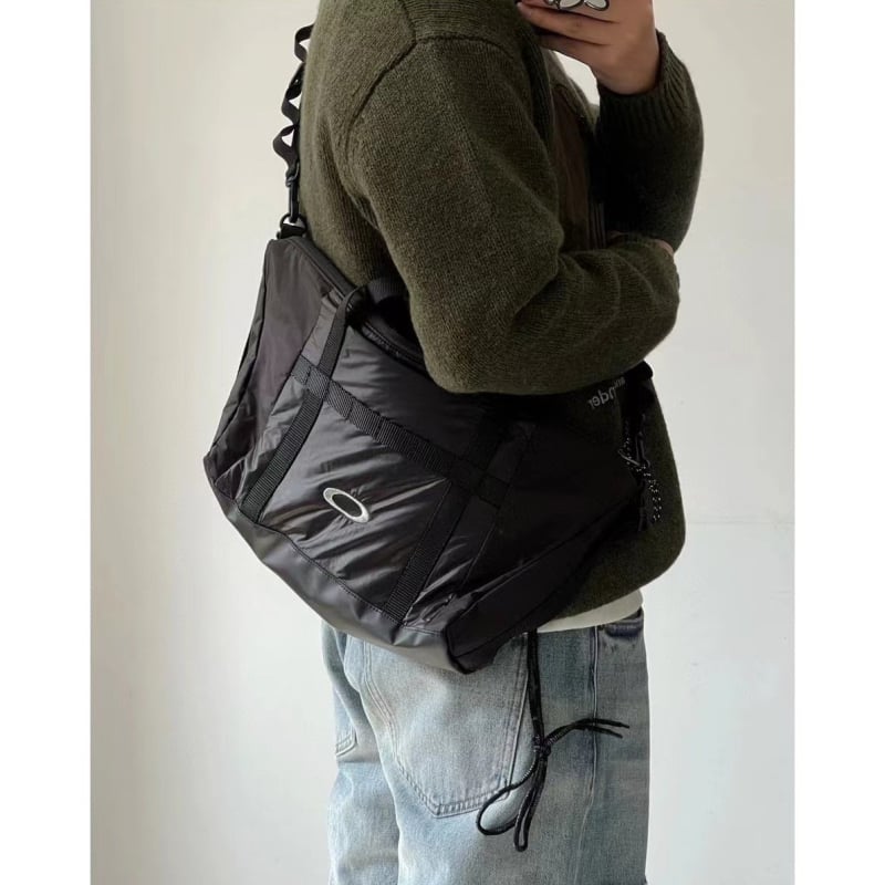Geantă crossbody din nylon pentru bărbați, stil vintage, cu buzunar pentru telefon