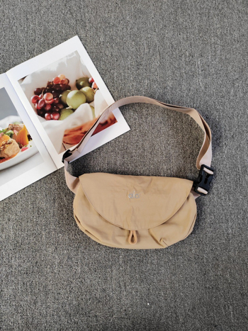 Vgyu 159 Mala crossbody torba preko ramena, poliester, korejski stil, magnetsko zatvaranje, svakodnevna upotreba, proljeće 2026
