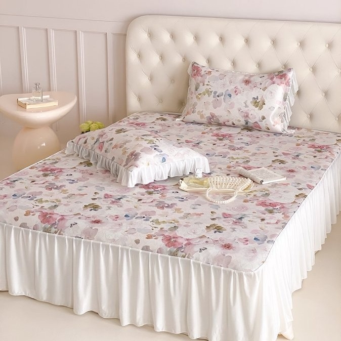 Set de pat trei piese, stil franțuzesc prințesă, material răcoros ice-silk, fustă de pat cu dantelă, clasă A matern/bebeluș