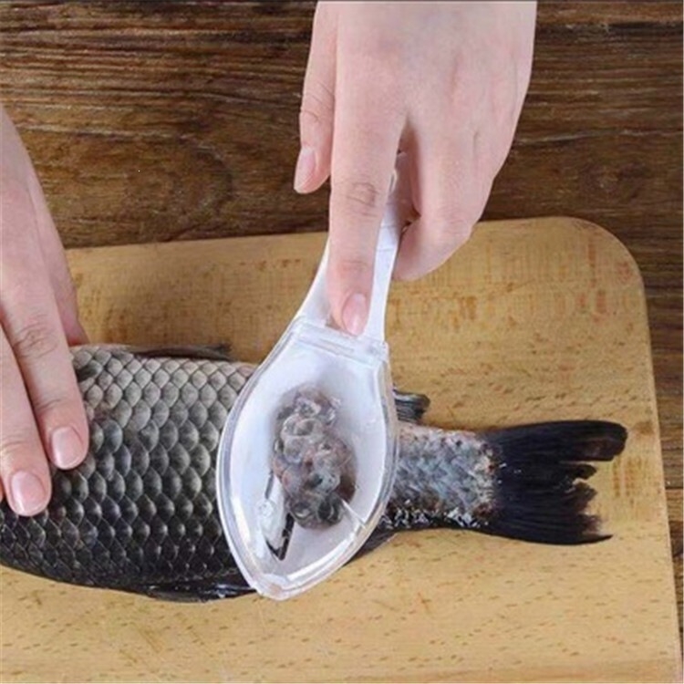 Îndepărțitor de solzi de pește din plastic, cu capac - unealtă de bucătărie manuală