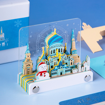 Calendar 3D din hârtie, în formă de clădire – pagini de rupere manuală, într-o cutie cadou