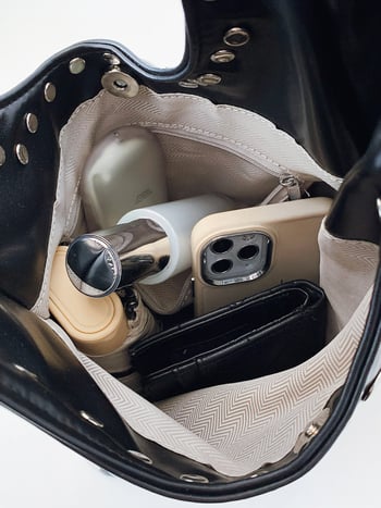 Γυναικεία bucket bag με πουά και μεταλλικά καρφιά – casual μόδα, για τον ώμο (2026)