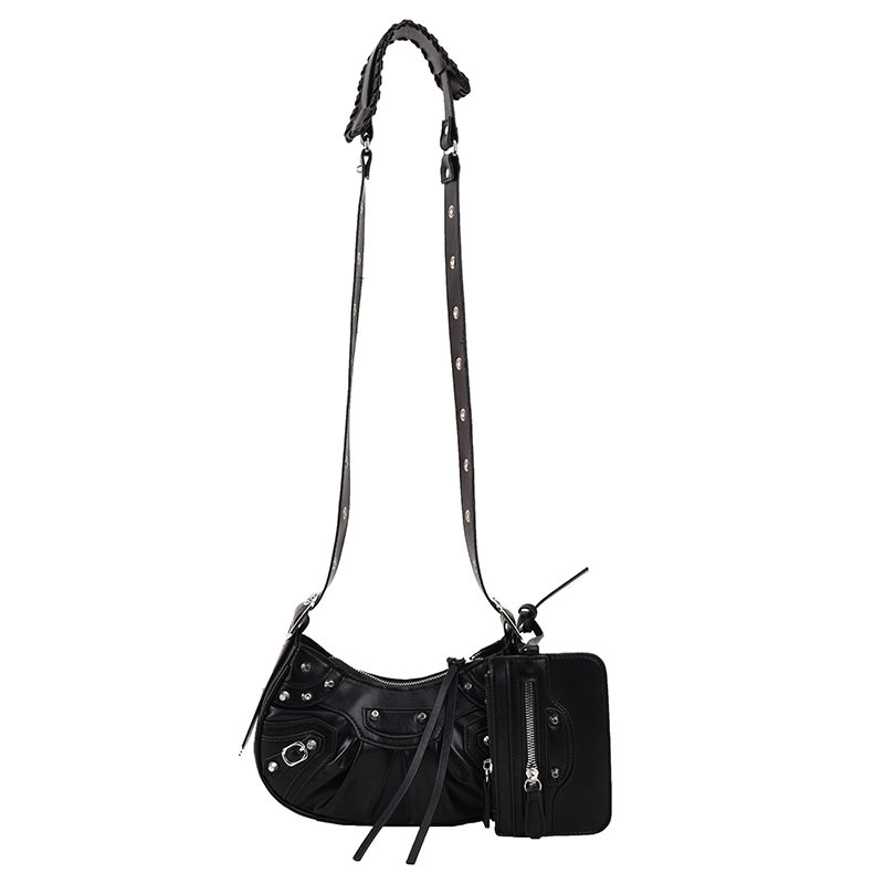 Dumpling torba s rivetima i plisiranim dizajnom, mala, 2023 stil, za rame ili crossbody