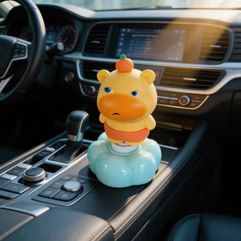 Capybara Lulu plišana igračka, okretni ukras za auto i uredski stol, slatka figurica koja se drži u ruci, neobičan desktop dekor