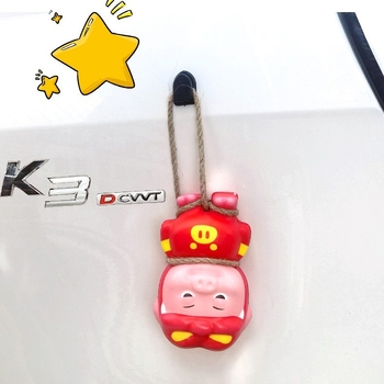 Meiyesi crtani Pig Hero ukras za stražnji dio automobila, slatka dekorativna lutka za prtljažnik, pogodna za automobile, motocikle i električna vozila