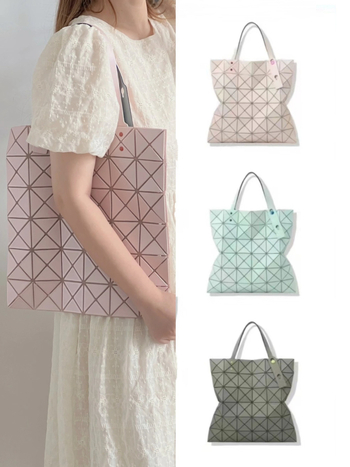 Geometrijska prešivana tote torba sa šest pretinika, pastelne boje makaron