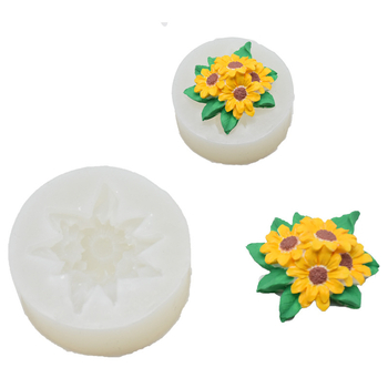Șablon silicon pentru 4 crizanteme – săpun, ghips, cofetărie și decorare cu fondant