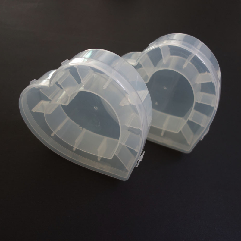 Cutie de depozitare din plastic PP, în formă de inimă, pentru 12 duze de decorare