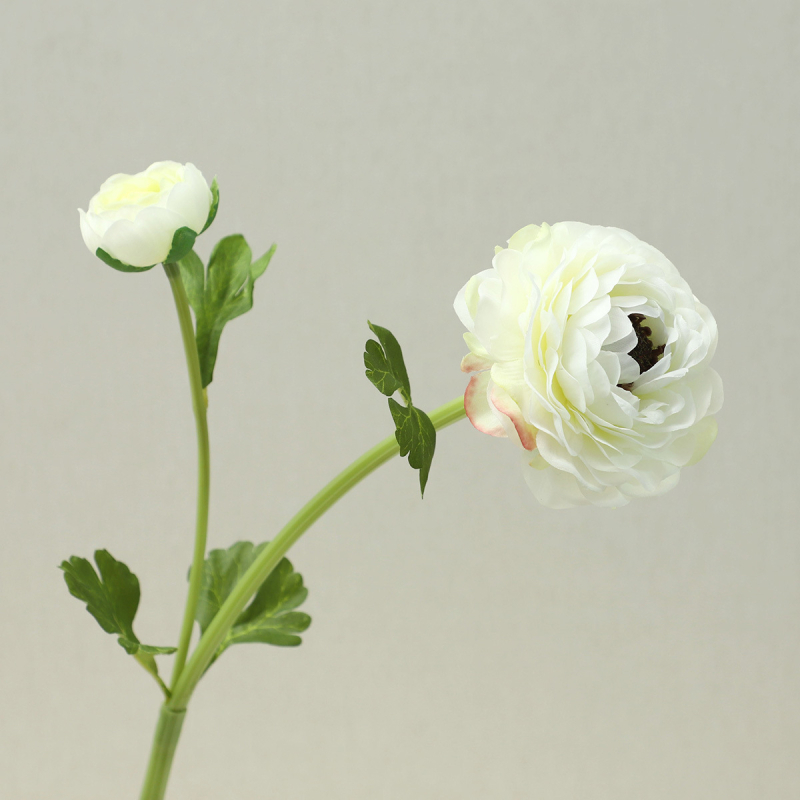 Aranjament floral din mătase cu lotus și bujor în vază pentru decorul sufrageriei
