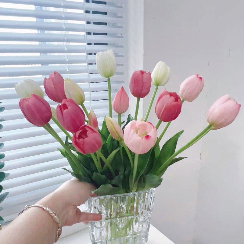 Buchet cu tulipani PU artificiale pentru decor interior, flori moi din cauciuc, buchet ținut în mână