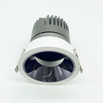 Carcasă pentru iluminare de tip wall-washer pentru LED downlight încastrat