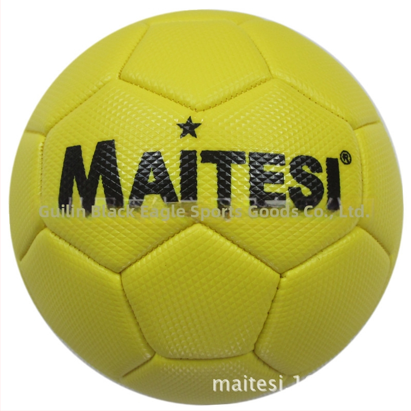 PVC dječji set lopti: rukometna lopta, nogometna lopta i gateball lopta s tiskanim logotipom; promjer oko 14 cm, veličina 2; šivano strojem; mogućnost prilagodbe.