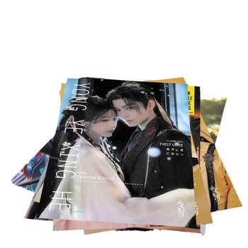 Noul merchandising anime: postere HD în stil revistă cu cerb alb, set de 8, cu autocolante de colț