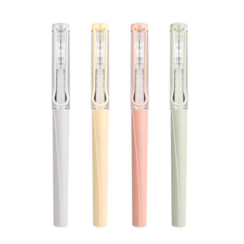 DS-774 фонтейн перо с EF връх, корпус от пластмаса, мастило с картридж, опаковано в кутия