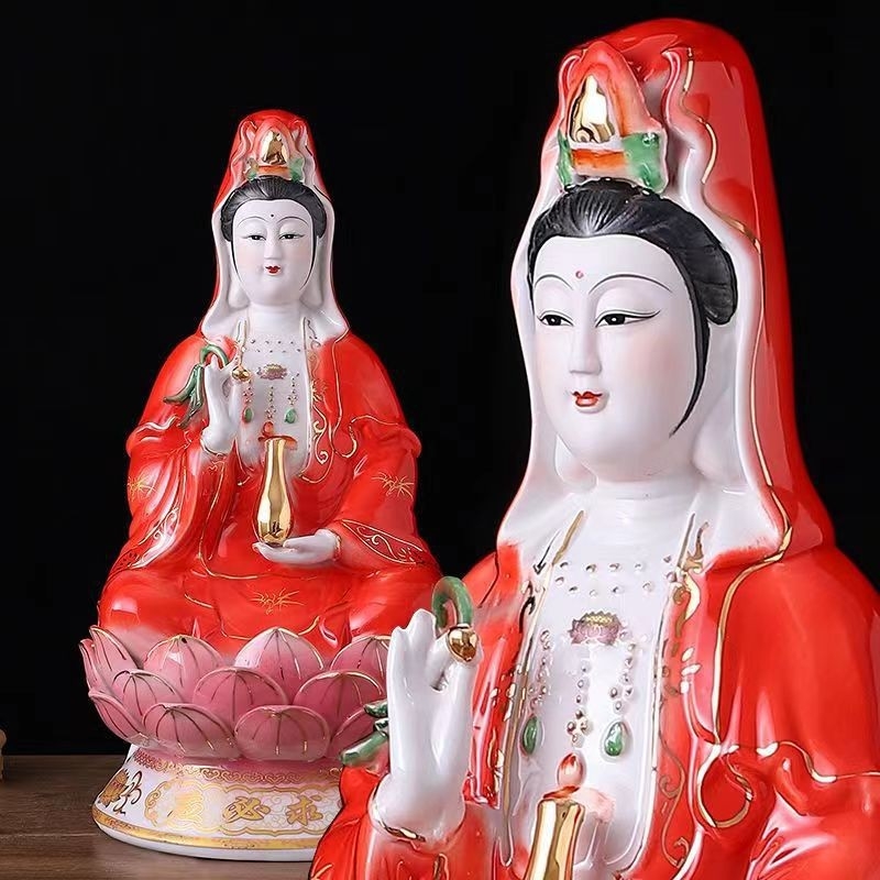 Керамична статуя Guanyin Bodhisattva в червено облекло