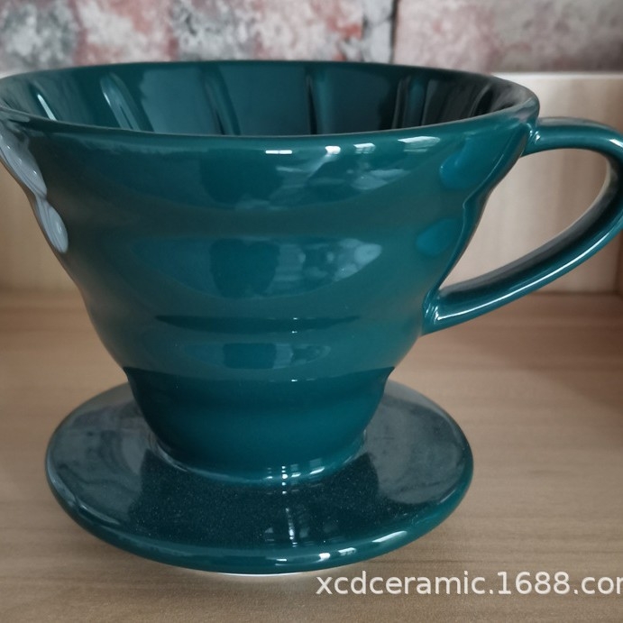 V60 керамичен дрипър за кафе с едно дупче