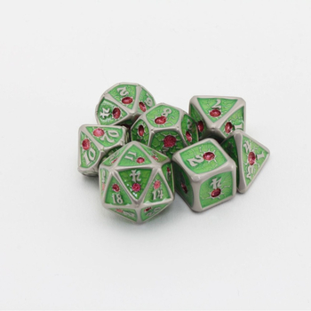 Antične metalne kocke s izgledom dragog kamena za Dungeons & Dragons stolnu igru