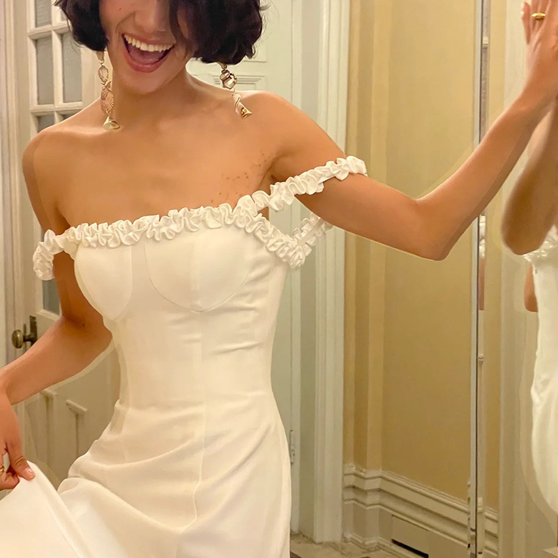 Satenske vjenčane haljine bez ramena, uska silueta s ribljim repom, elegantan francuski retro stil