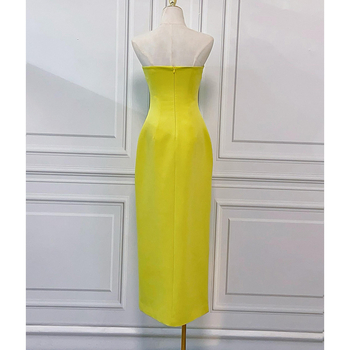Limunasto žuta večernja haljina bez naramenica, francuski stil luksuza, duga uska haljina