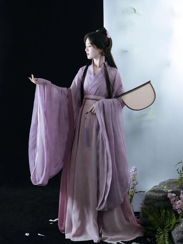 Hanfu suknja u Wei Jin stilu za žene s ispisom na preskriženom ovratniku i širokim rukavima, osmerodjelna suknja — tradicionalna kineska odjeća za svakodnevno nošenje