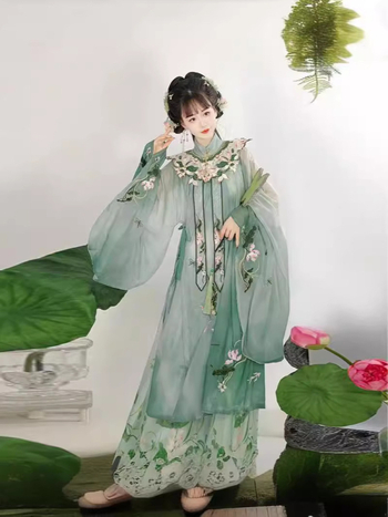Nova hanfu u Ming stilu za žene s dizajnom ramena u oblaku, originalni proljeće-ljeto kineskog stila, teška vezenja, duga haljina s Mamian suknom, tradicionalni kostim