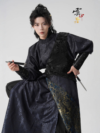 Autentična Hanfu haljina za proljeće i jesen, unisex, kineski stil, obnovljen Tang stil s okruglim izrezom i geometrijskim uzorkom