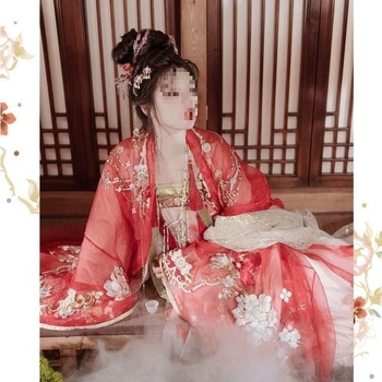 Hanfu u Tang stilu za žene s raskošnom vezom, suknja visokog struka i bluza s širokim rukavima, proljetno-ljetni model, vitka silueta