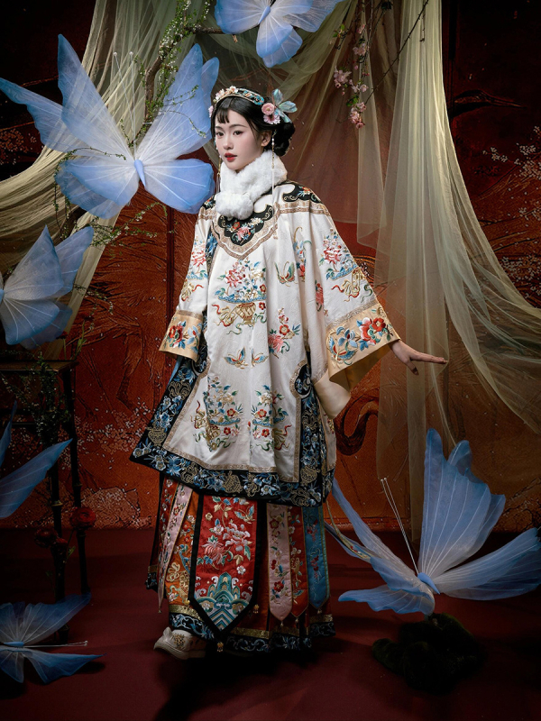Hanfu inspirirani etnički tradicionalni kostim Jin trgovaca s teškim izvezenim printom, ženski komplet u Qing stilu s kaputom i suknjom s panelnim uzorkom