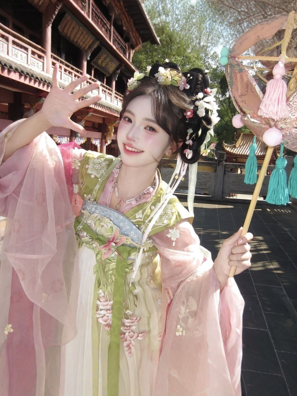 Hanfu 2026 Shanze Proljeće Begonija Roza Cvjetni Otisak Tang Stil Suknja s visokim strukom, širokim rukavima i vezom