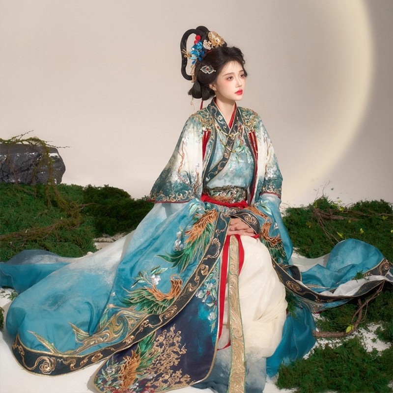 Hanfu ženski set s širokim rukavima, bogato izvezen, inspiriran dinastijama Wei i Jin, kostim vile