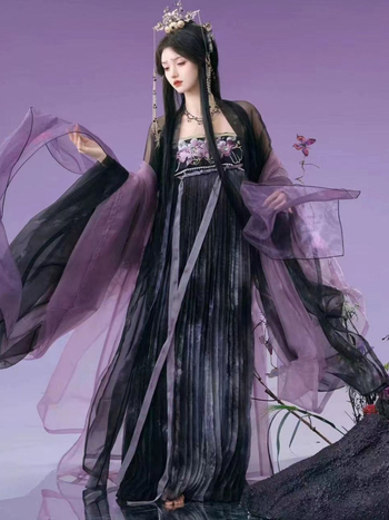Odrasla žena Hanfu s teškom šivanjem i motivom kamelije, crna planinska boja, duljina do prsa, starinski kostim suknja, stanjivanje figure, novi kineski stil